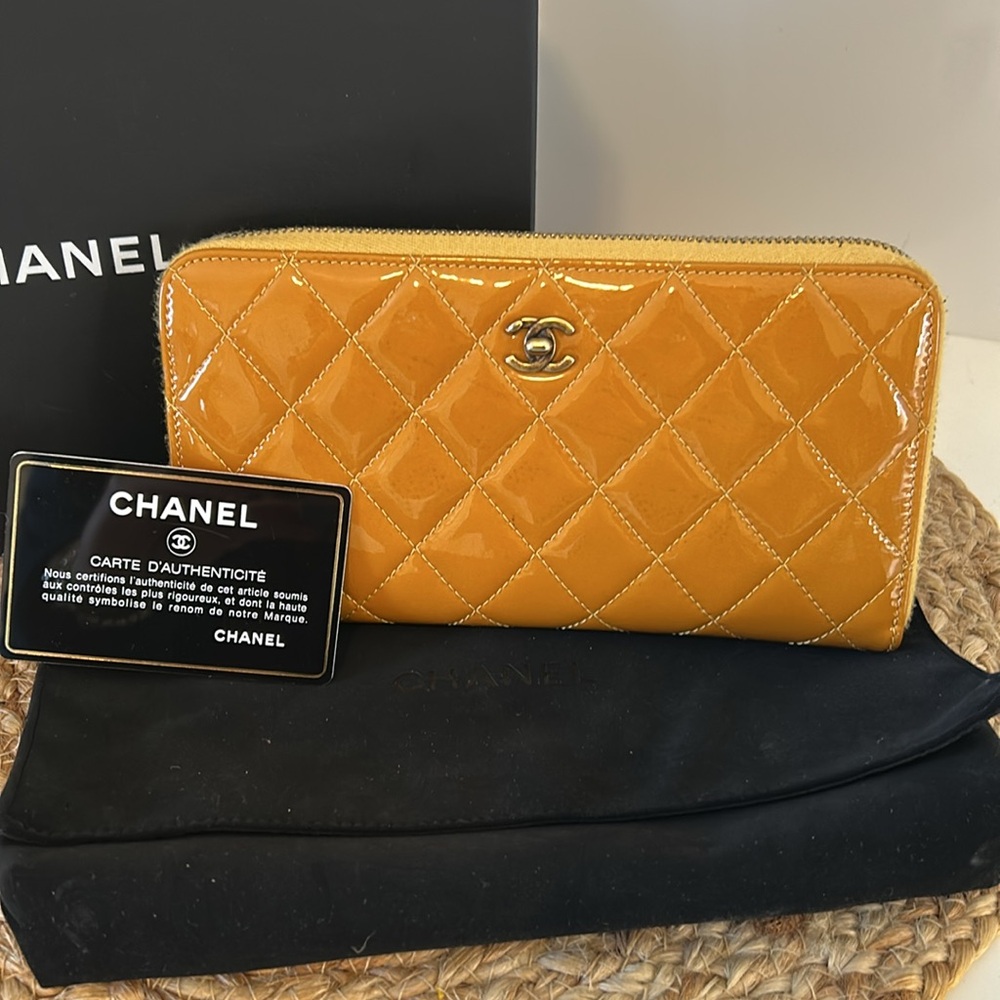 Chanel Full Inclusion gold/mustard zip around wallet